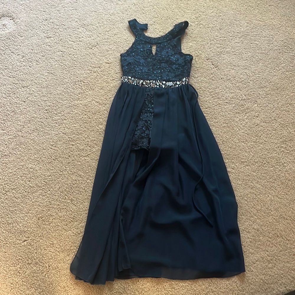 Dillards girls dress (size M)
